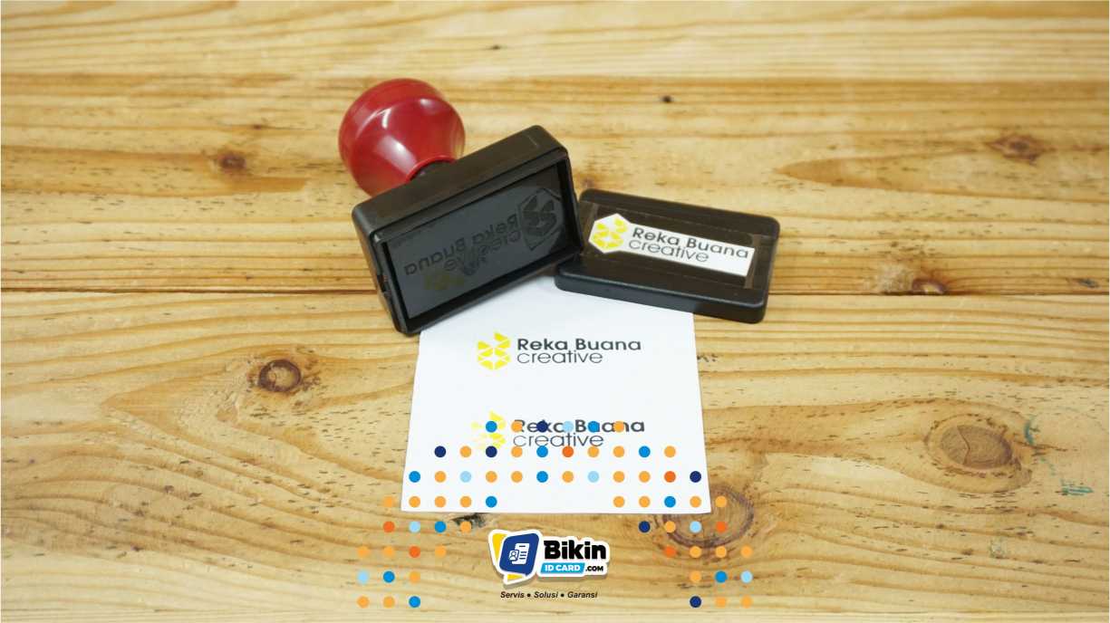 perbedaan cap dan stempel cotnoh
